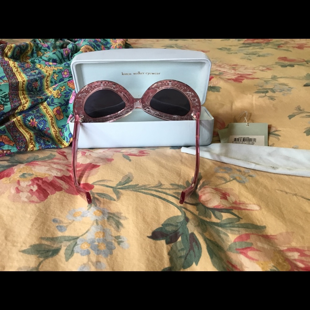 🌸KAREN Walker” Intergalactic “ Sunglasses - Picture 3 of 3